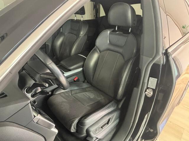Audi Q8 45 3.0 tdi mhev Quattro Tiptronic S-Line