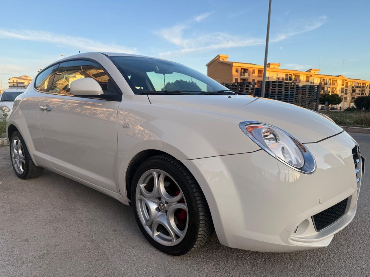 Alfa Romeo MiTo 1.3 JTDm-2 95 CV S&S Distinctive 2011