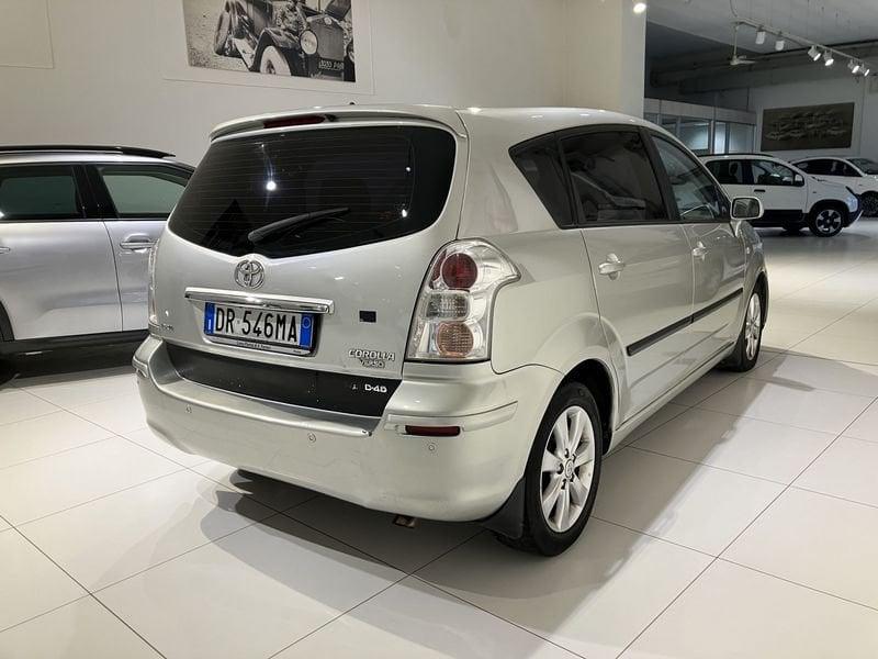 Toyota Corolla Corolla Verso 2.2 d-4d Sol 136cv N1 5p.ti Autocarro