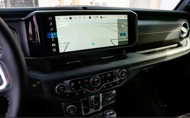 JEEP Wrangler Unlimited 2.0 Turbo Sahara