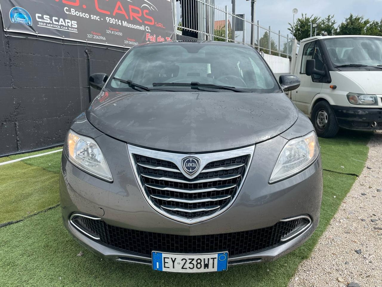Lancia Ypsilon 1.2 69 CV 5 porte Gold