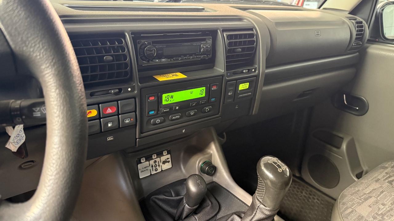 Land Rover Discovery 2.5 Td5 5 porte Luxury Head