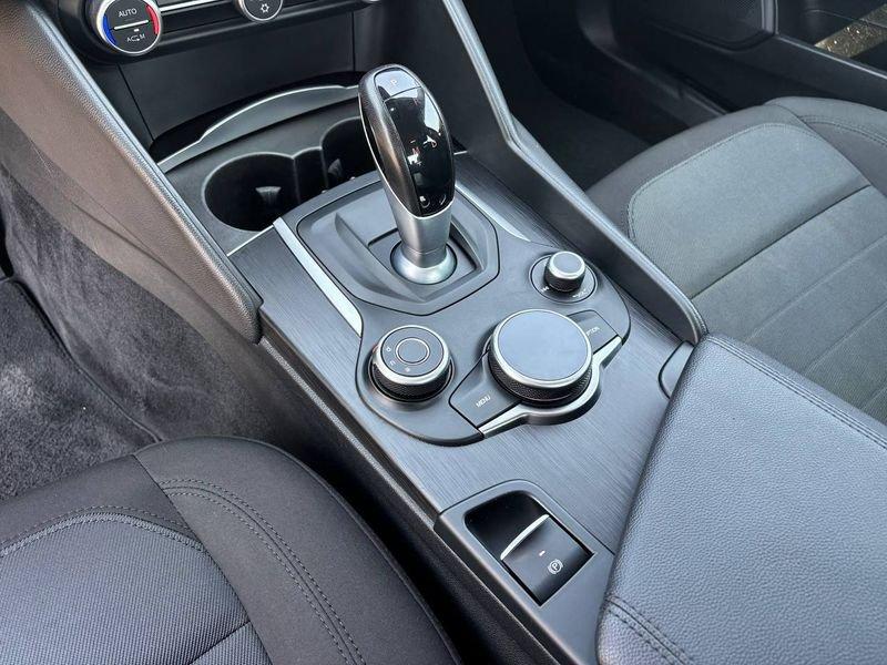 Alfa Romeo Giulia CINGHIA FATTA - 2.2 diesel 150cv