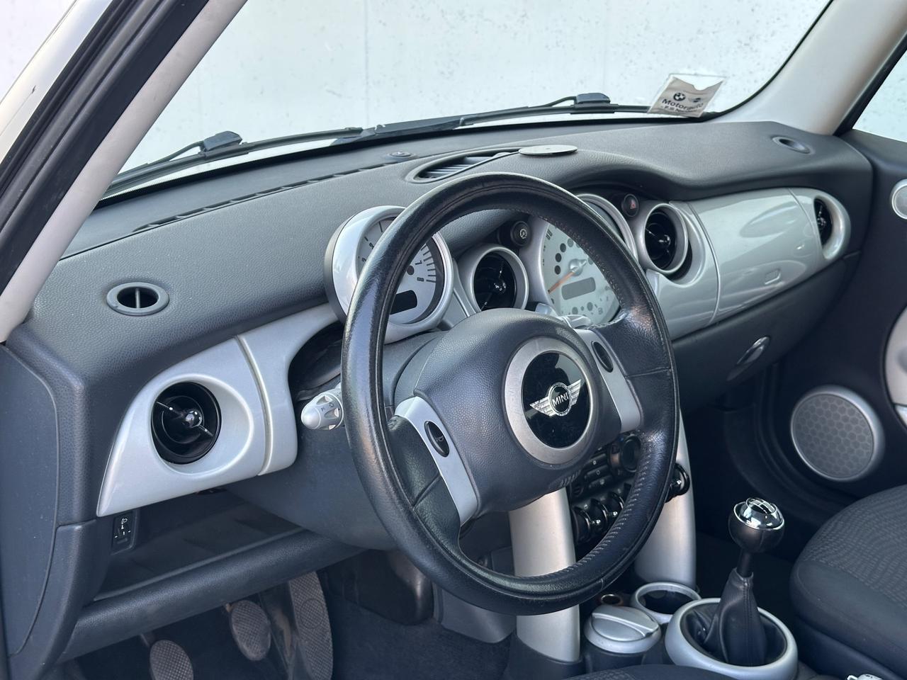 Mini 1.6 16V Cooper Neopatentati