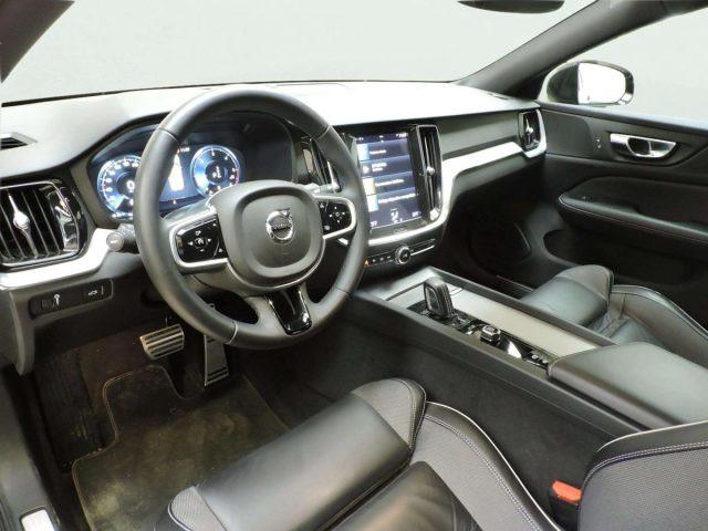 VOLVO V60 B4 (D) R-DESIGN AUTOMATICA