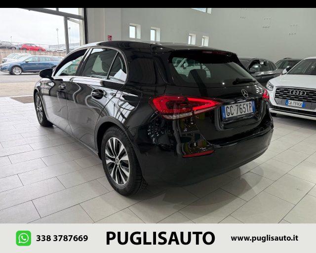 MERCEDES-BENZ A 180 d Automatic Business Extra