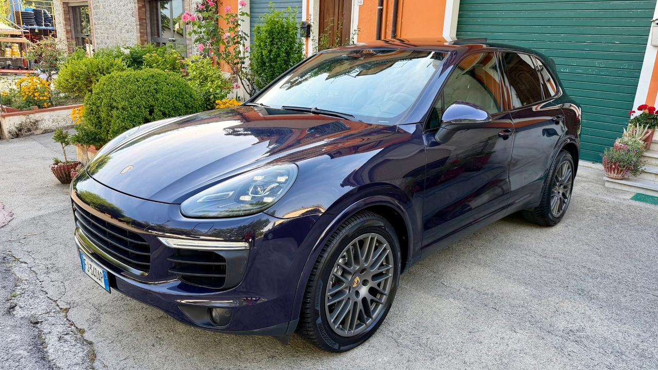 Porsche Cayenne 3.0 Diesel Platinum Edition