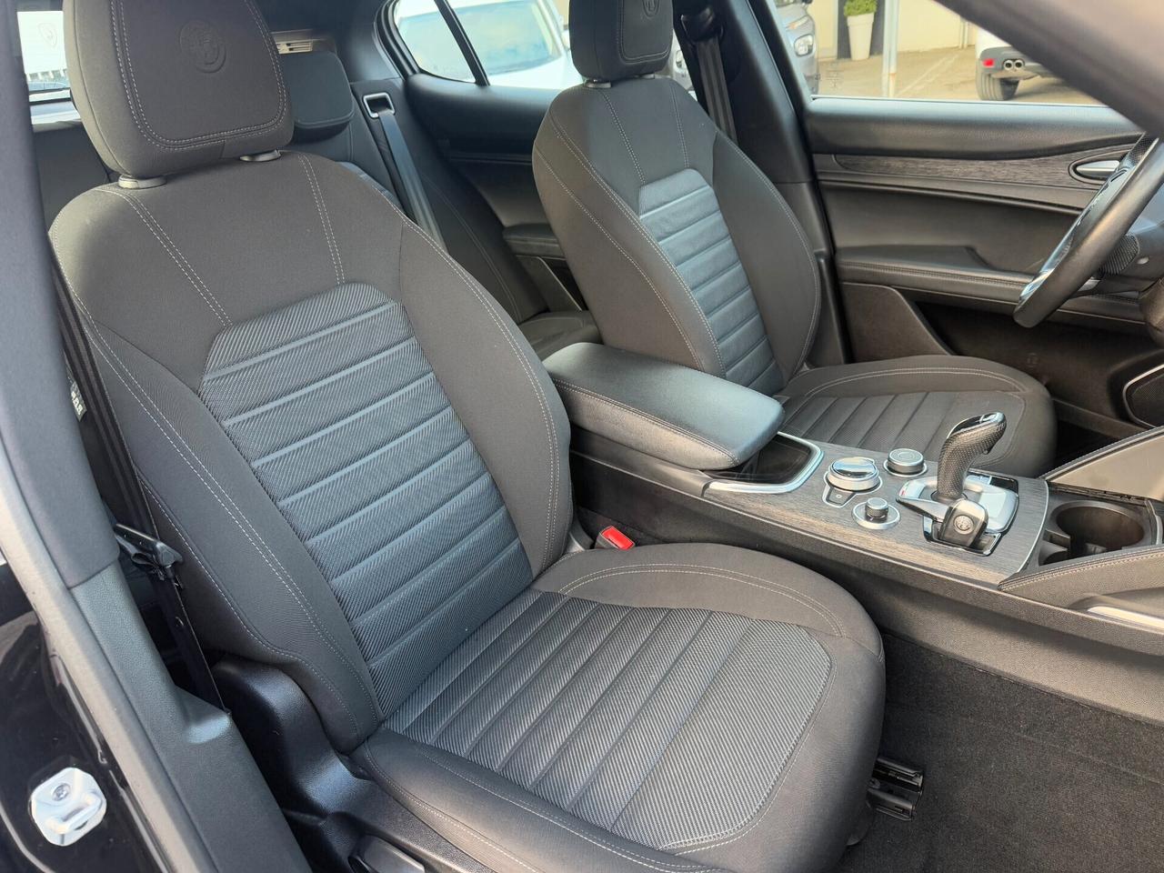 Alfa Romeo Stelvio 2.2 Turbodiesel 160 CV AT8 RWD Super Business