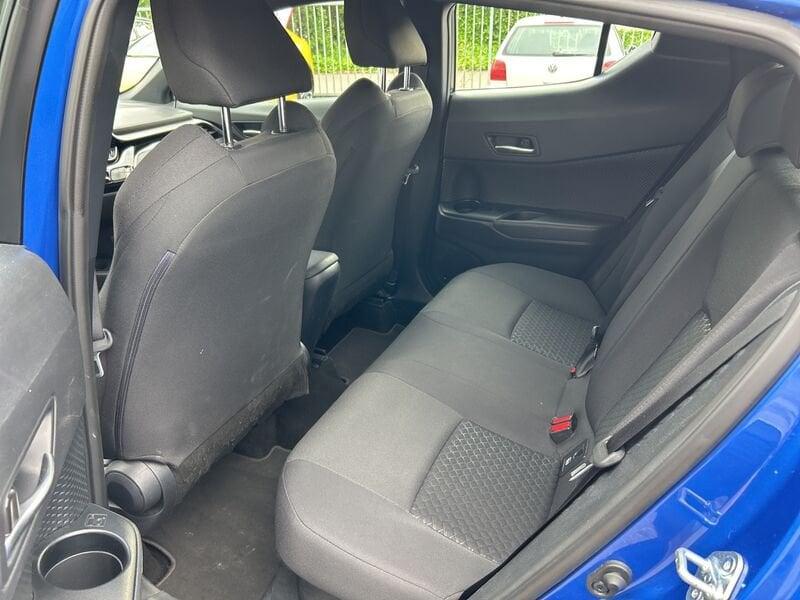 Toyota C-HR 1.8 Hybrid E-CVT Business