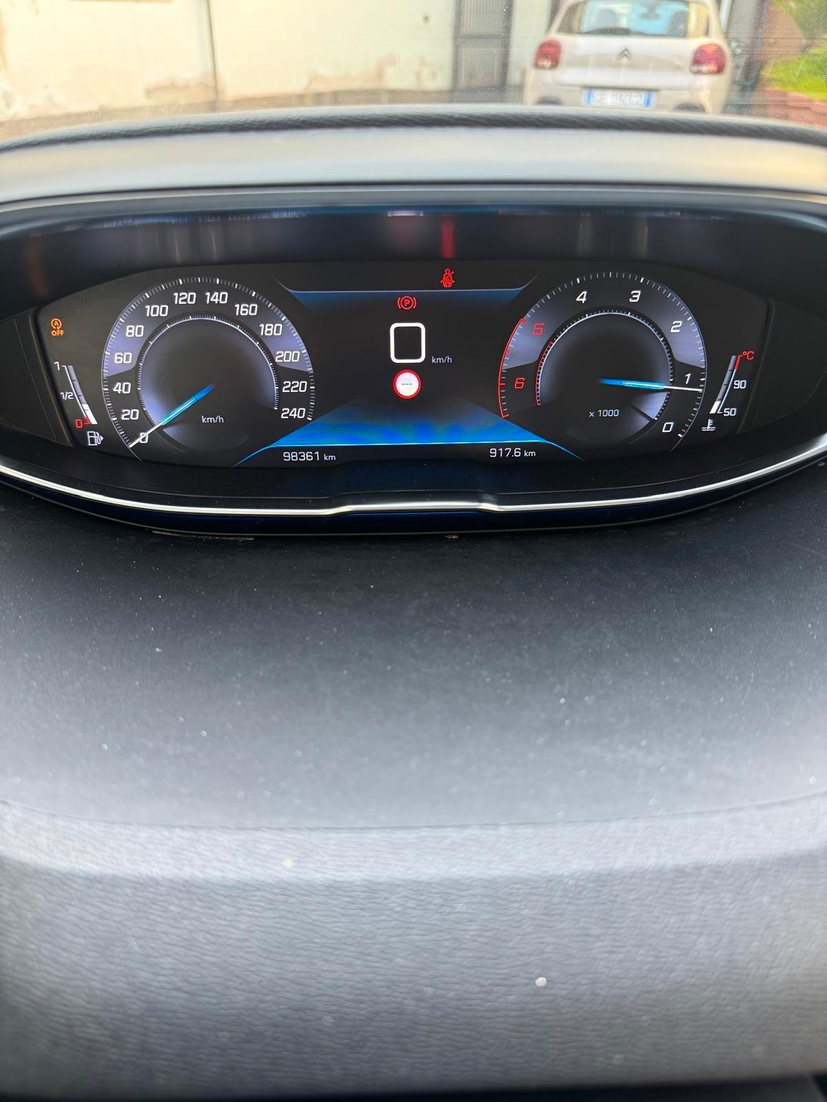 Peugeot 5008 BlueHDi 130 S&S Business
