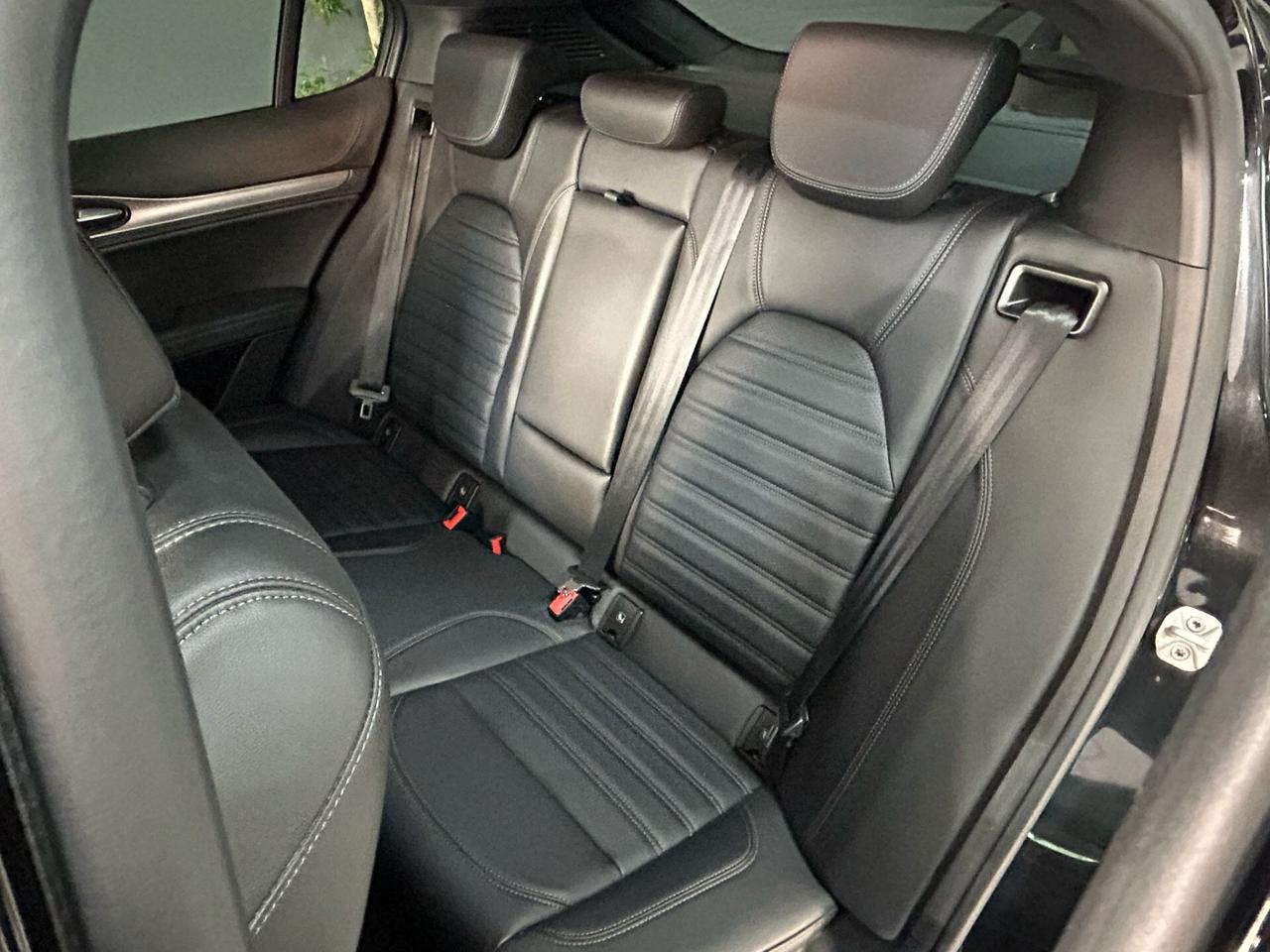 Alfa Romeo Stelvio 2.2 Turbodiesel 210 CV AT8 Q4 Veloce