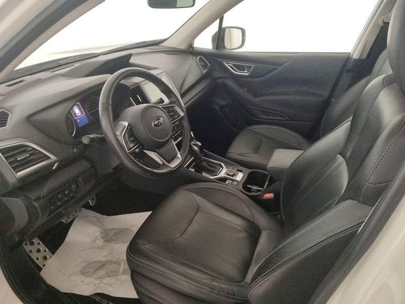 Subaru Forester 2.0i e-boxer Premium lineartronic