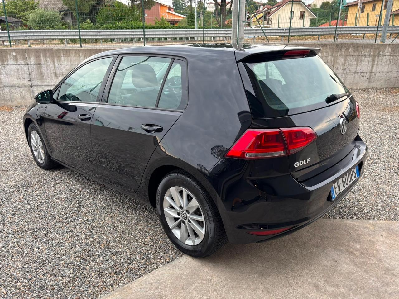 Volkswagen Golf 1.6 TDI 5p. Trendline BlueMotion Technology leggi la descrizione