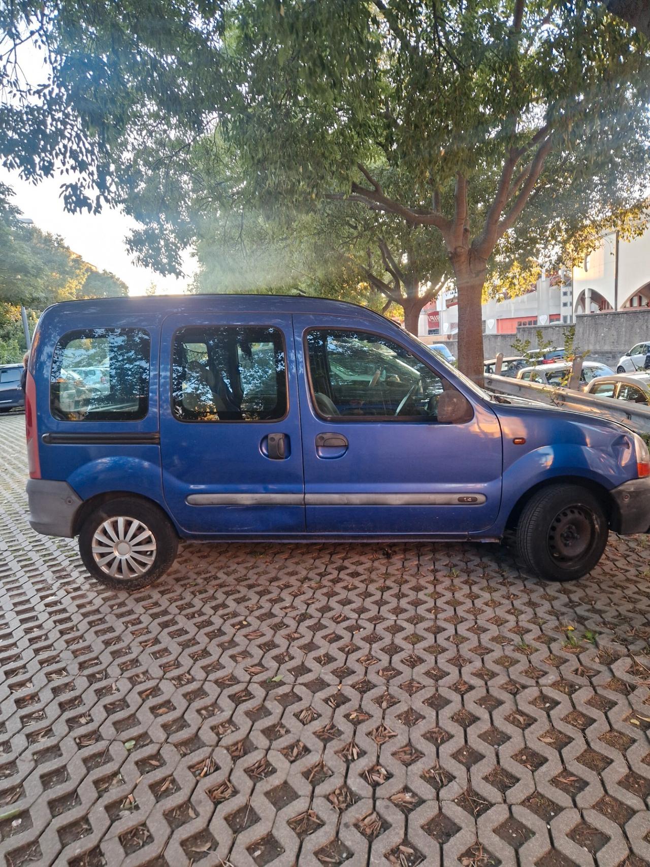 Renault Kangoo 1.4 benz 75 CV - Motore KO