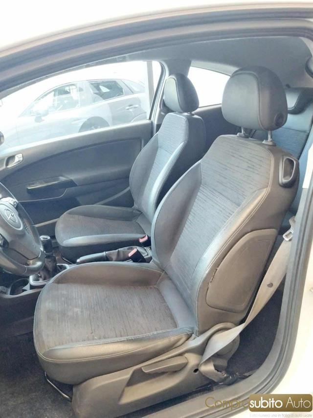 OPEL Corsa 1.2 3 porte GPL