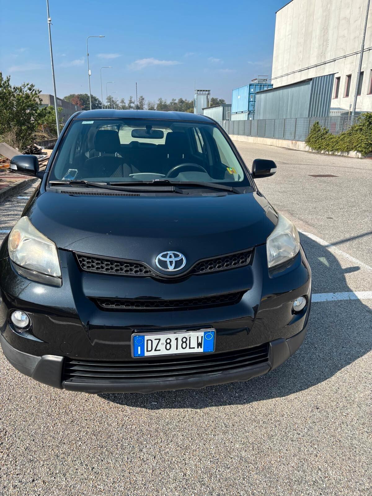 Toyota Urban Cruiser 1.4 D-4D AWD Luxury TAGLIANDI CERTIFICATI TOYOTA