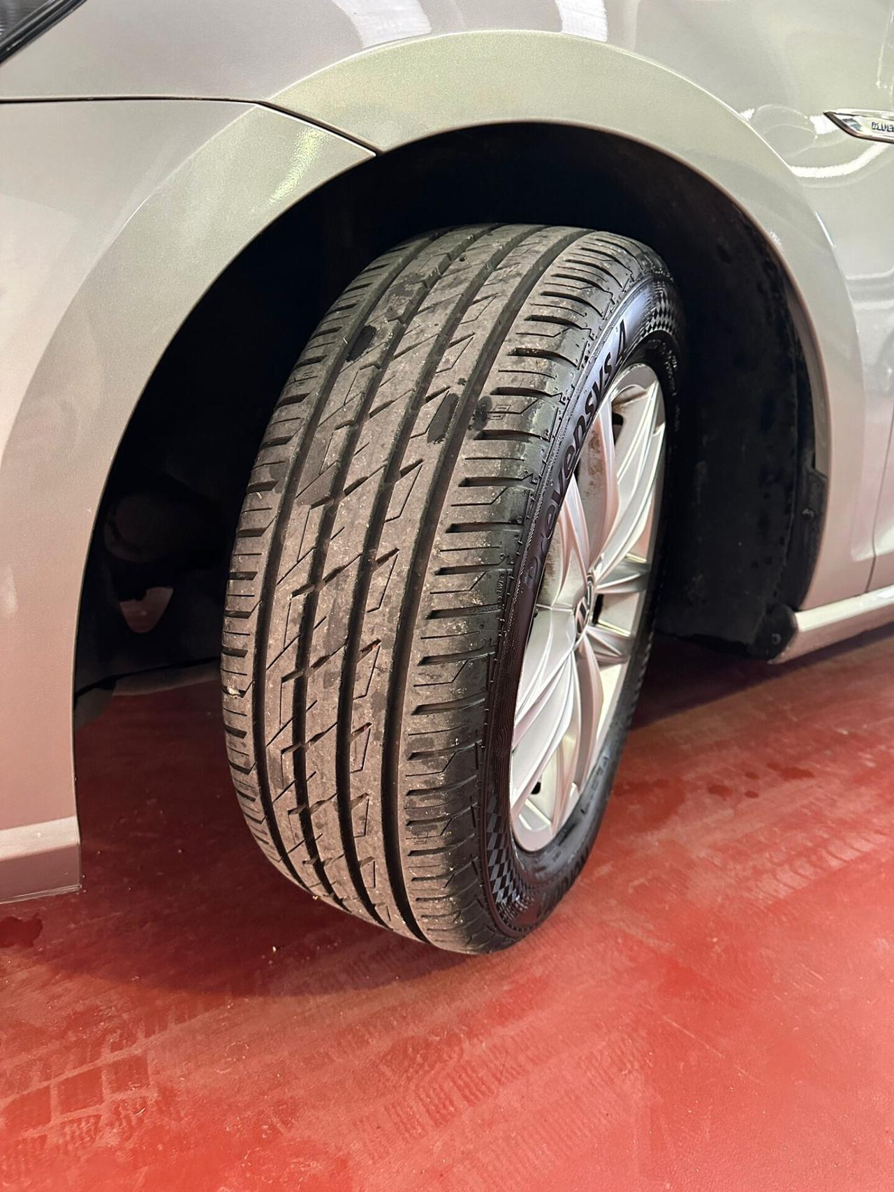 Volkswagen Golf 7.5 Variant 1.5 TSI 130 CV EVO Business BlueMotion