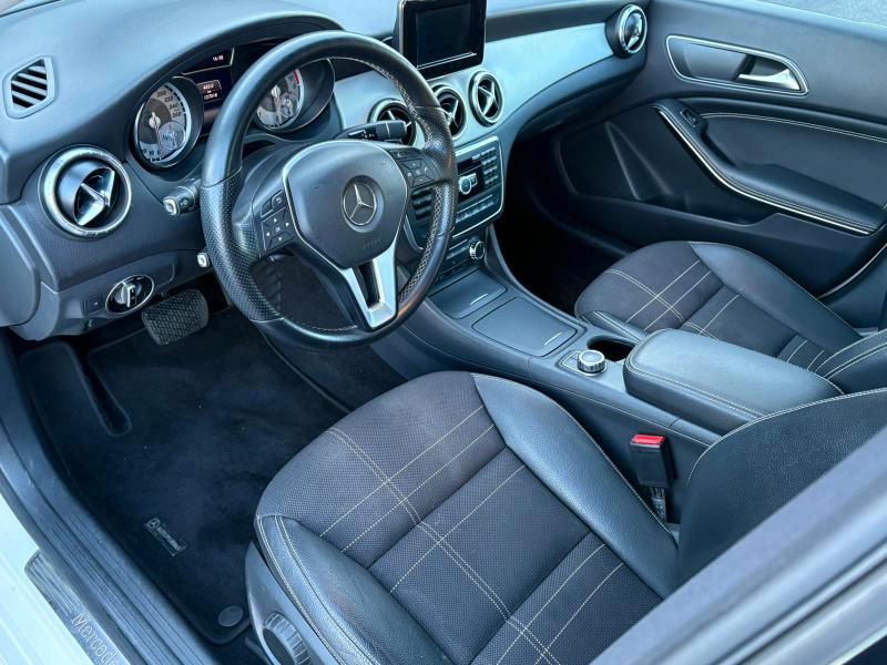 Mercedes CLA Berlina 200 1.8 DIESEL 100 CV cdi Premium