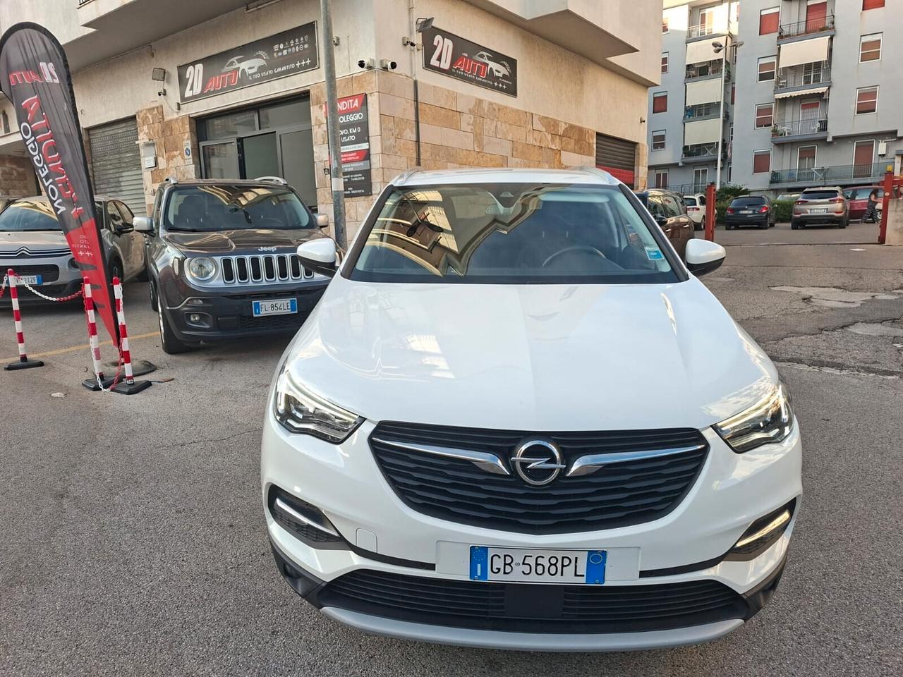 Opel Grandland Innovation 1.5 Tdci * Pelle * Navi * Garantita 12 Mesi