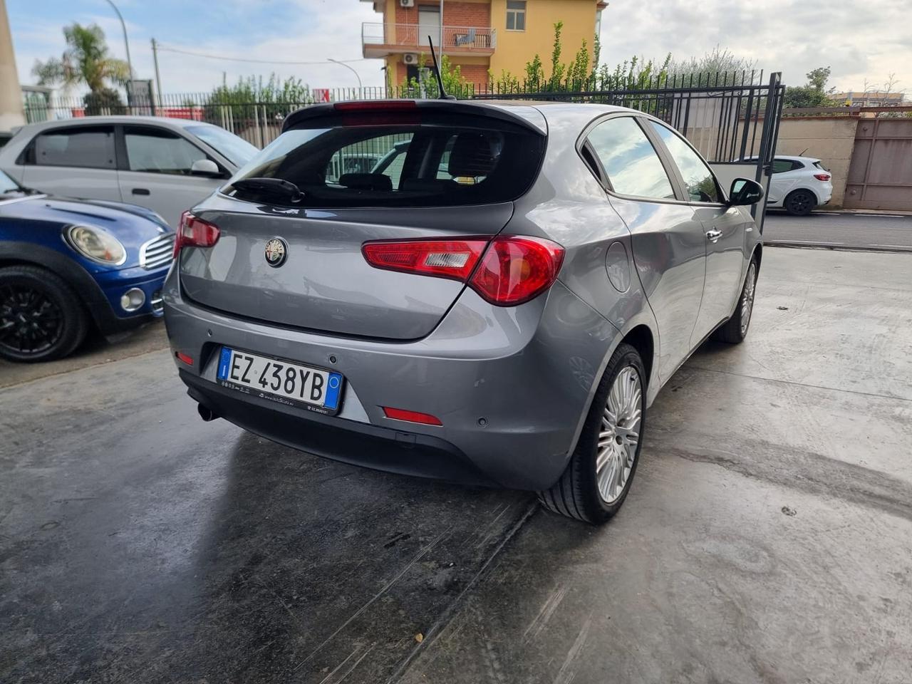 Alfa Romeo Giulietta 1.6 JTDm-2 105 CV Exclusive