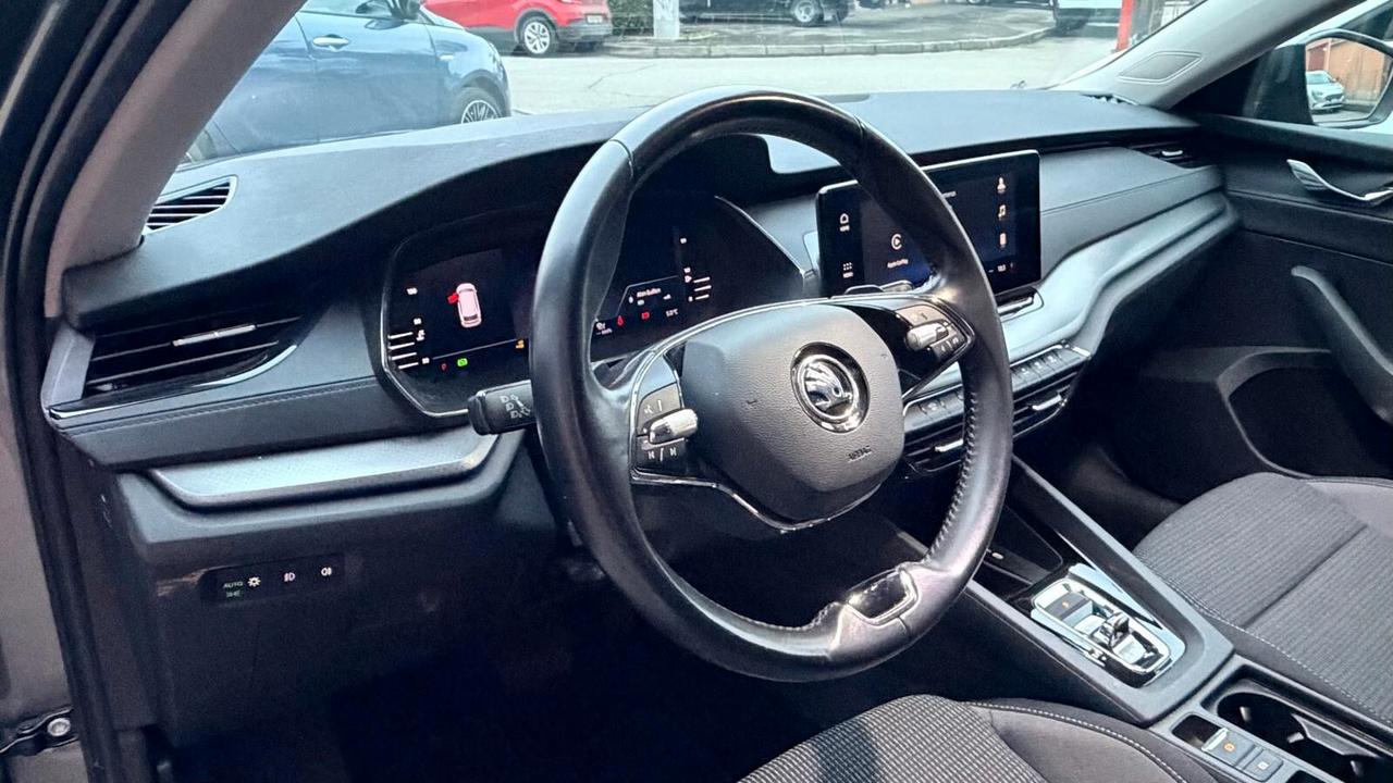 Skoda Octavia 2.0 TDI EVO SCR DSG Wagon Sportline