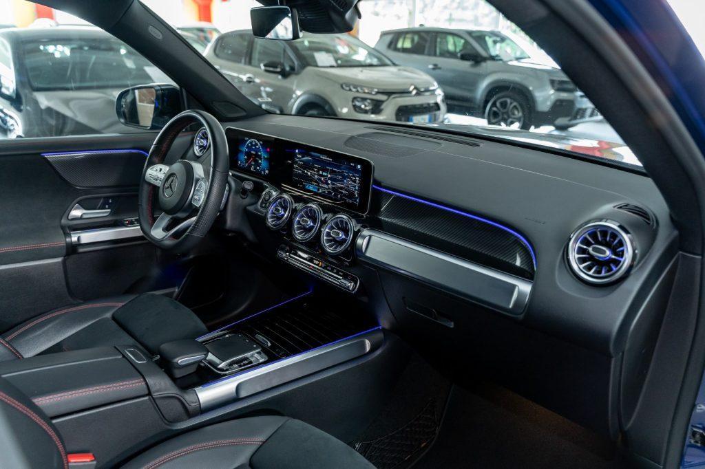 MERCEDES-BENZ GLB 200 Automatic Premium