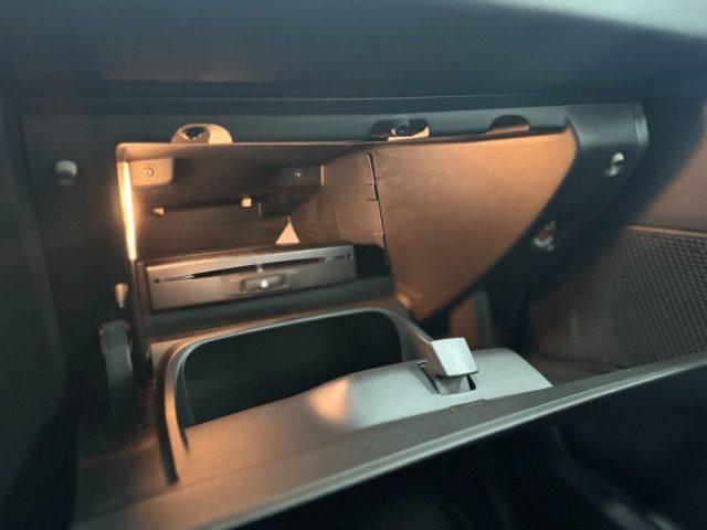 PEUGEOT 208 1.4 8V HDi 68CV 5p. Allure