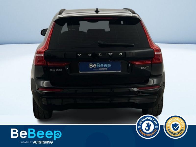 Volvo XC60 2.0 B4 MOMENTUM AWD AUTO