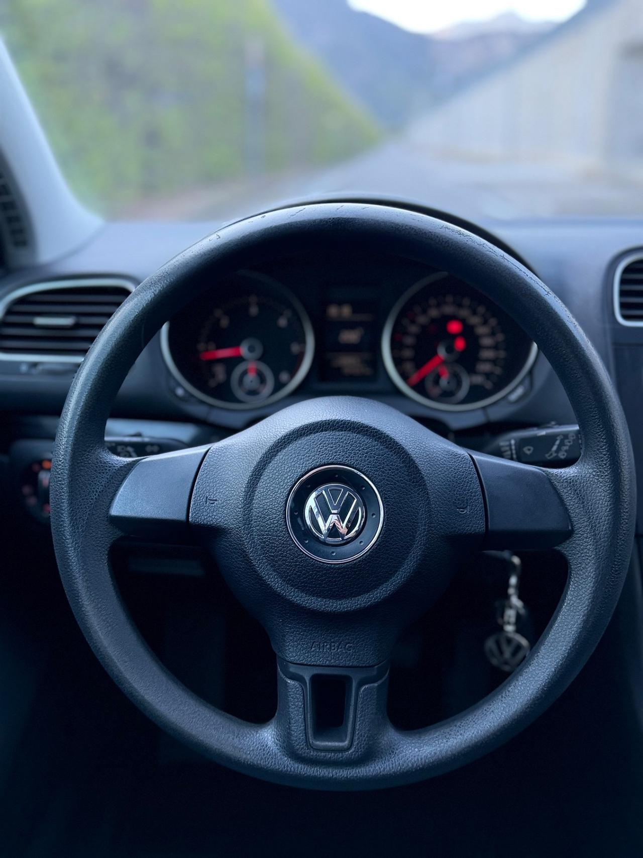 Volkswagen Golf 1.6 TDI ok neopatentati