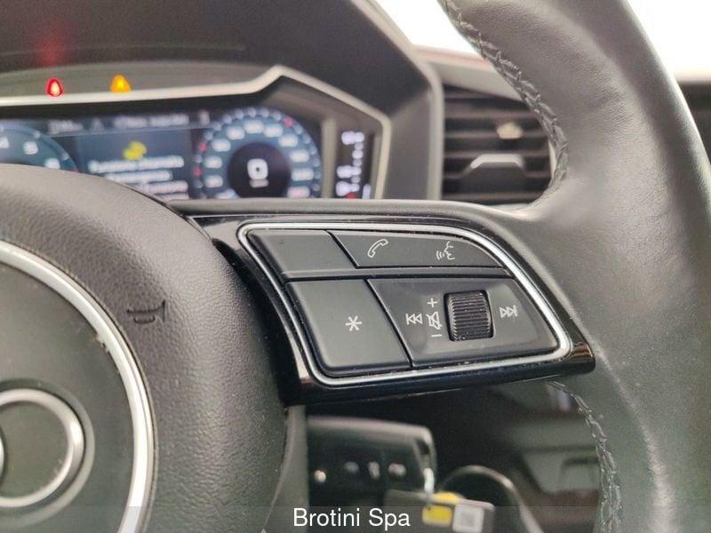 Audi A1 A1 allstreet 35 TFSI Identity Contrast