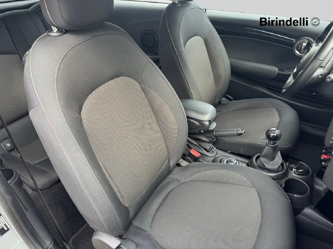 MINI Mini 4ª serie (F56) - Mini 1.5 One Camden Edition