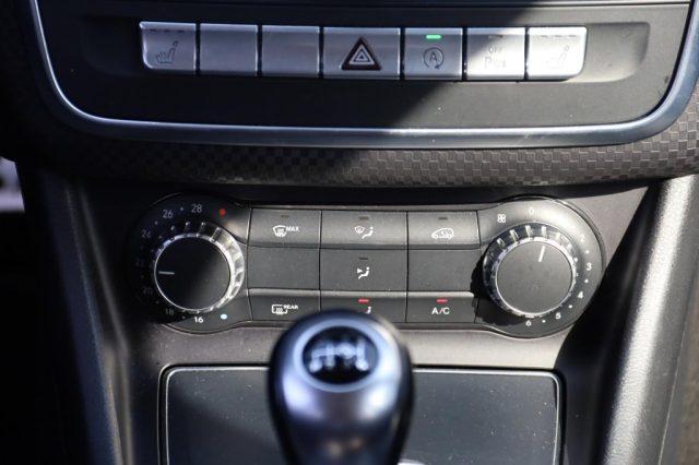MERCEDES-BENZ A 180 Premium