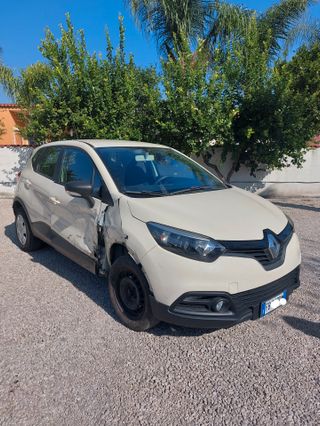 Renault Captur Tce 12v 90 Cv Startampstop Energy Life