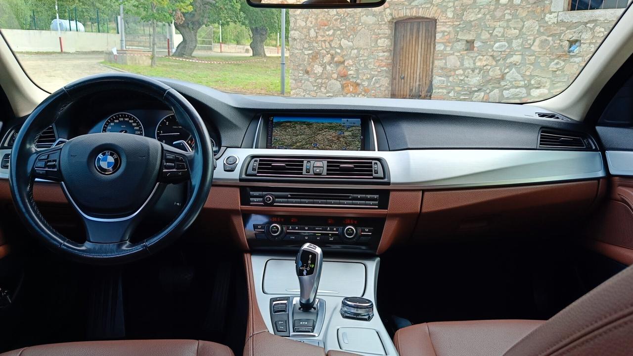 Bmw 520 520d xDrive Luxury