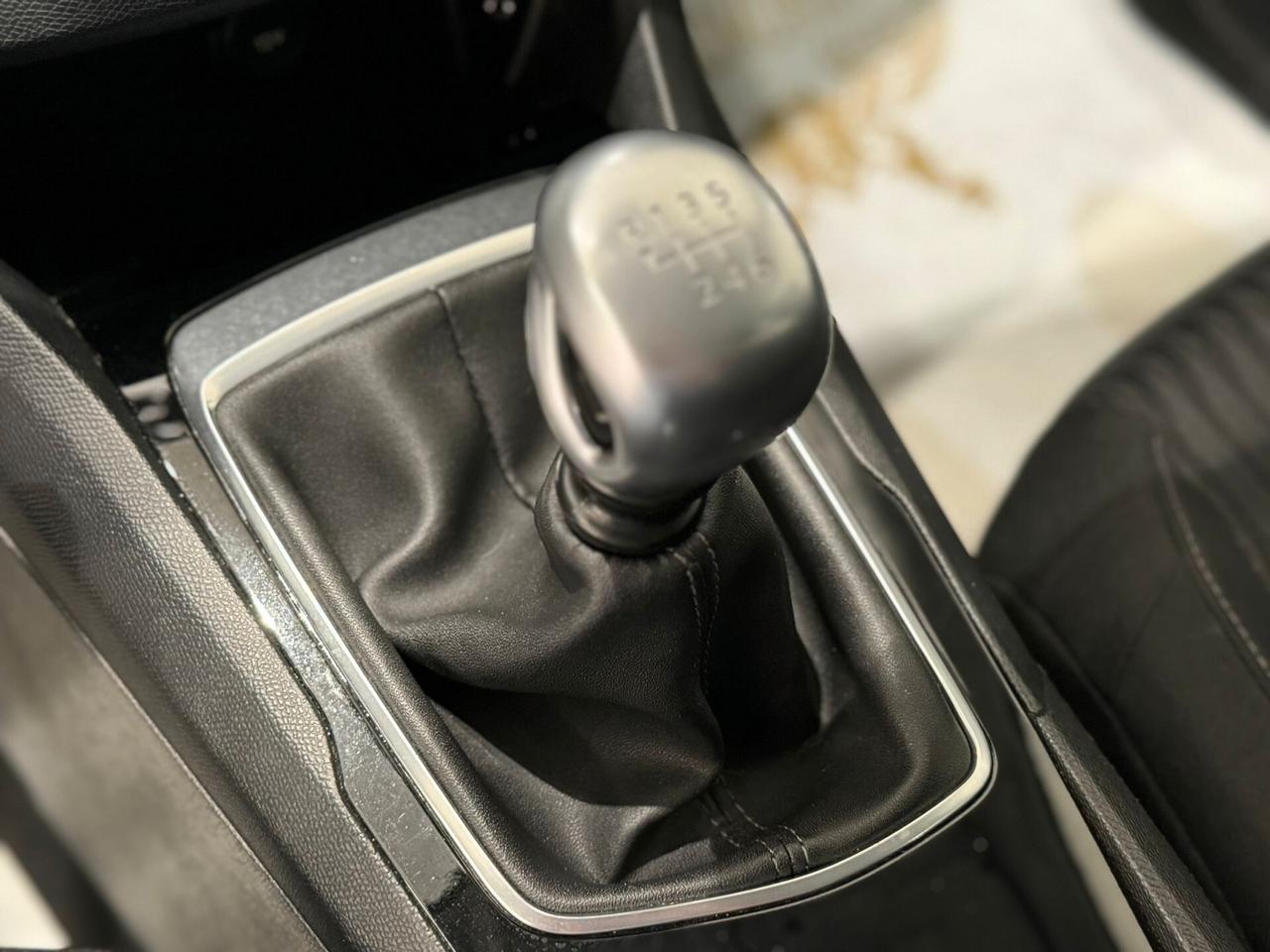 Peugeot 308 BlueHDi 120 S&S SW 2017