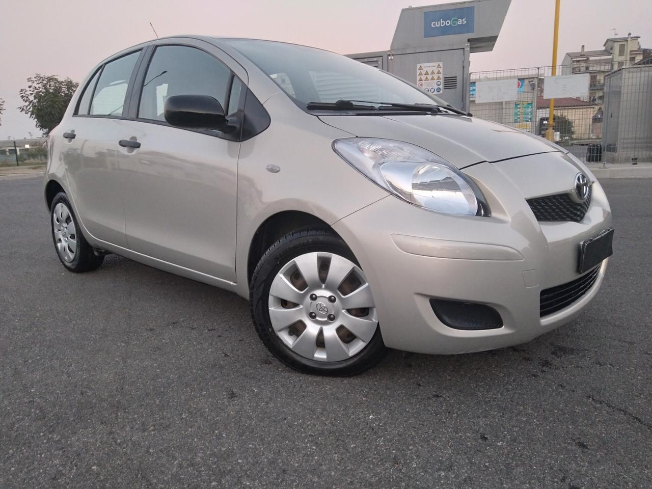 Toyota Yaris 1.4 D-4D 90cv 6marce DPF 5 porte Now