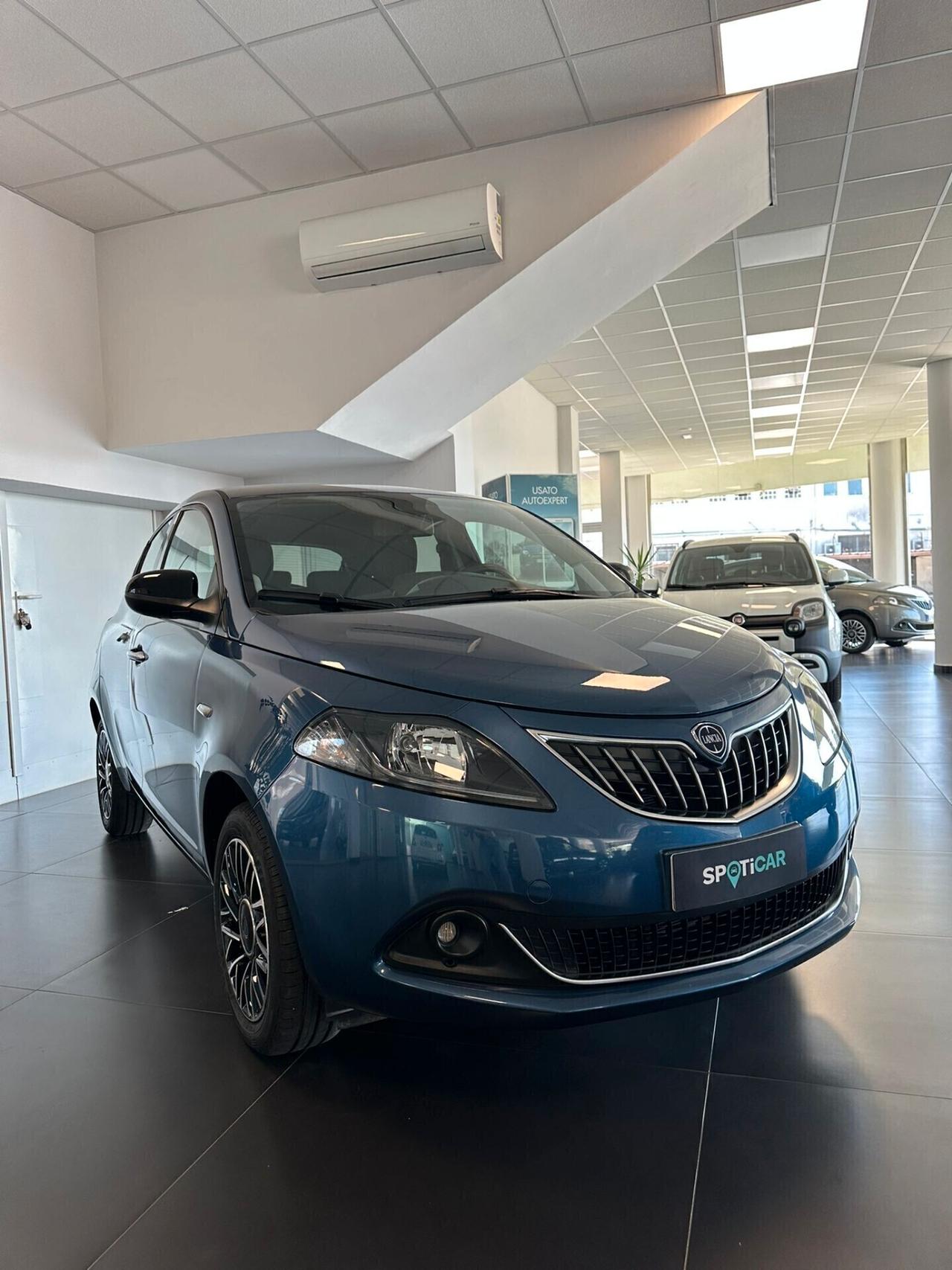Lancia Ypsilon 1.0 Hybrid Platino 2024 FULL OPTIONAL