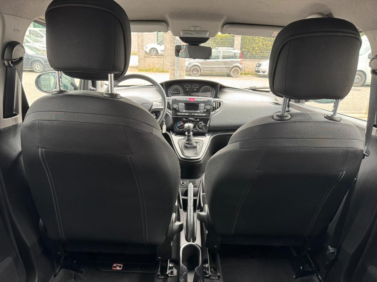 Lancia Ypsilon 1.0 FireFly 5 porte S&S Hybrid Ecochic Gold