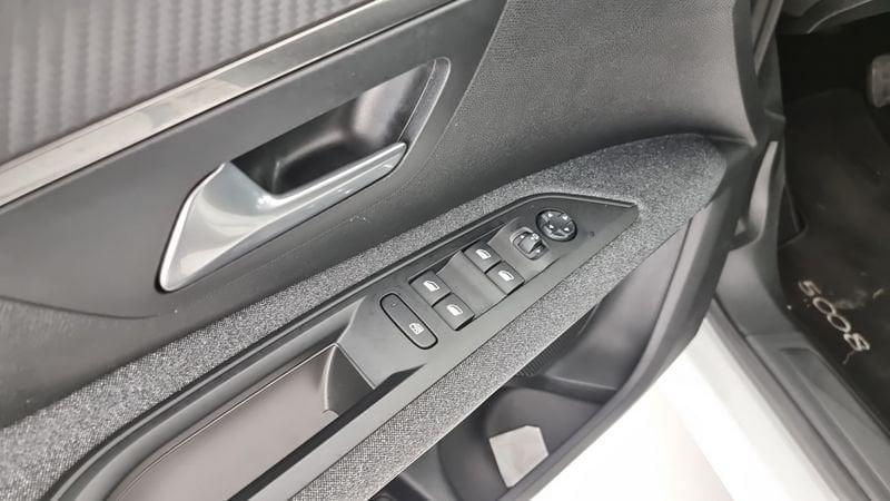 Peugeot 5008 BlueHDi 130 S&S EAT8 Business 7 Posti
