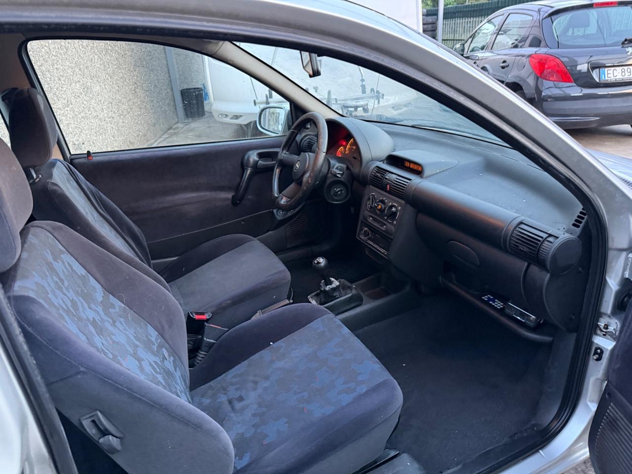 Opel Corsa 1.2 benzina 48kw 104.000KM uni prop