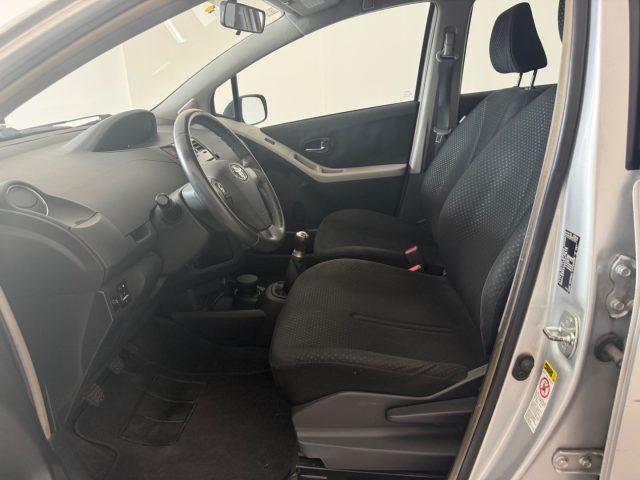 TOYOTA Yaris 1.0 5P LuXuRy Pack