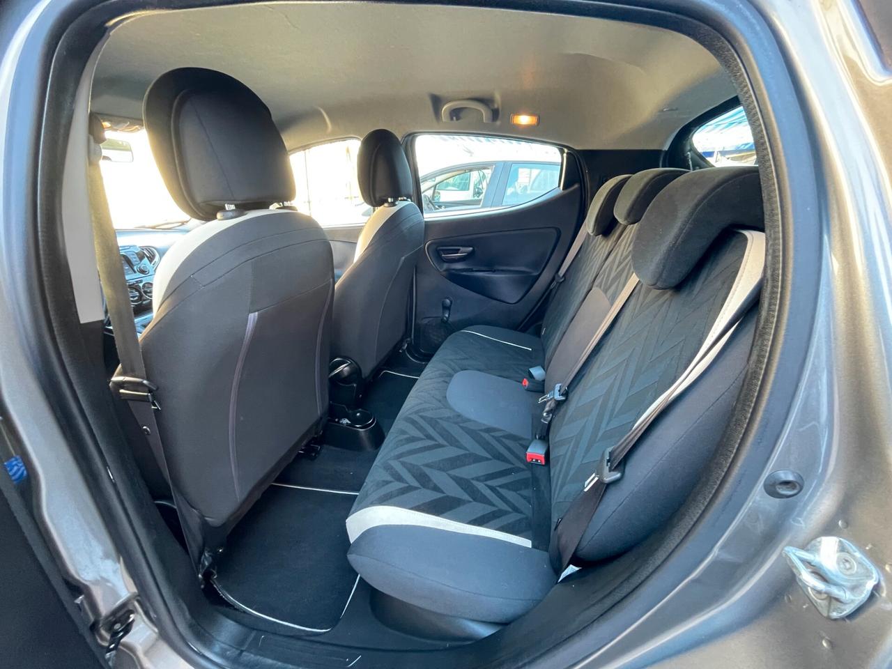 Lancia Ypsilon 1.2 69 CV 5 porte GPL Ecochic Gold