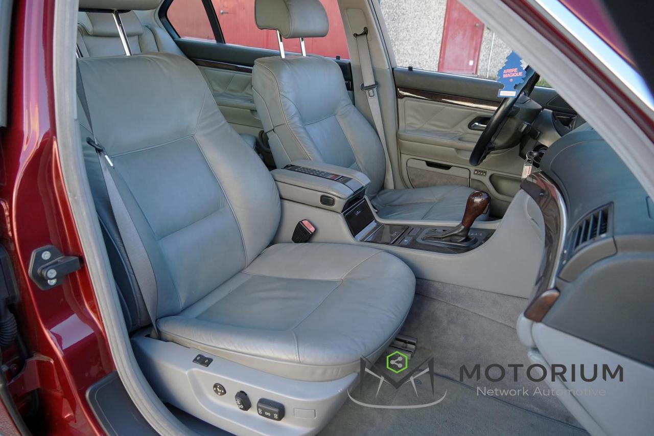 BMW 740 iL E38 V8 286CV LUNGA - 1994 - ISCRITTA ASI