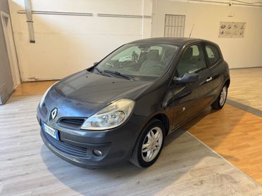 Renault Clio Luxe 1.2 benzina x Neopatentati
