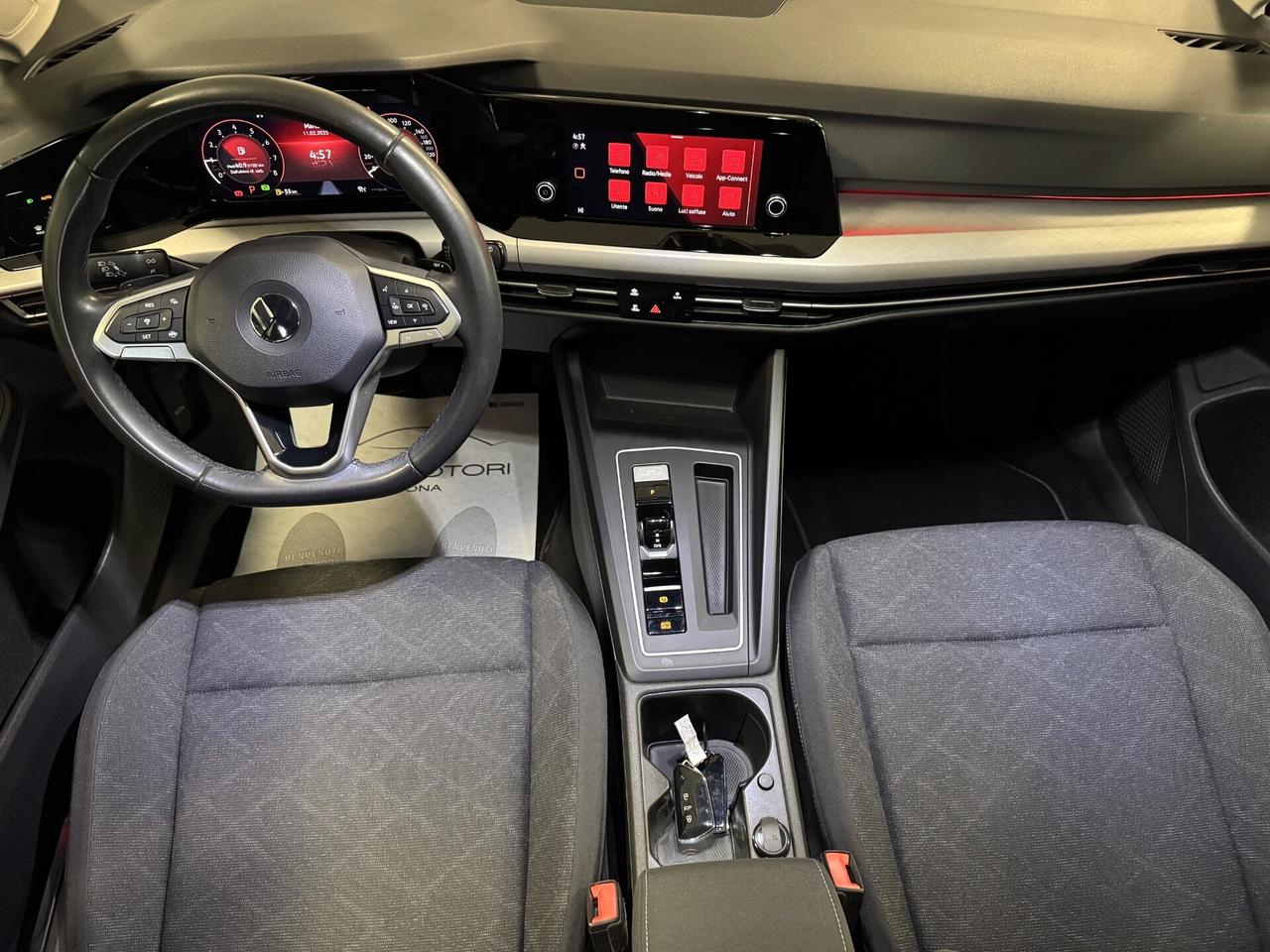Volkswagen Golf 1.0 etsi evo Life 110cv dsg / NO VINCOLI