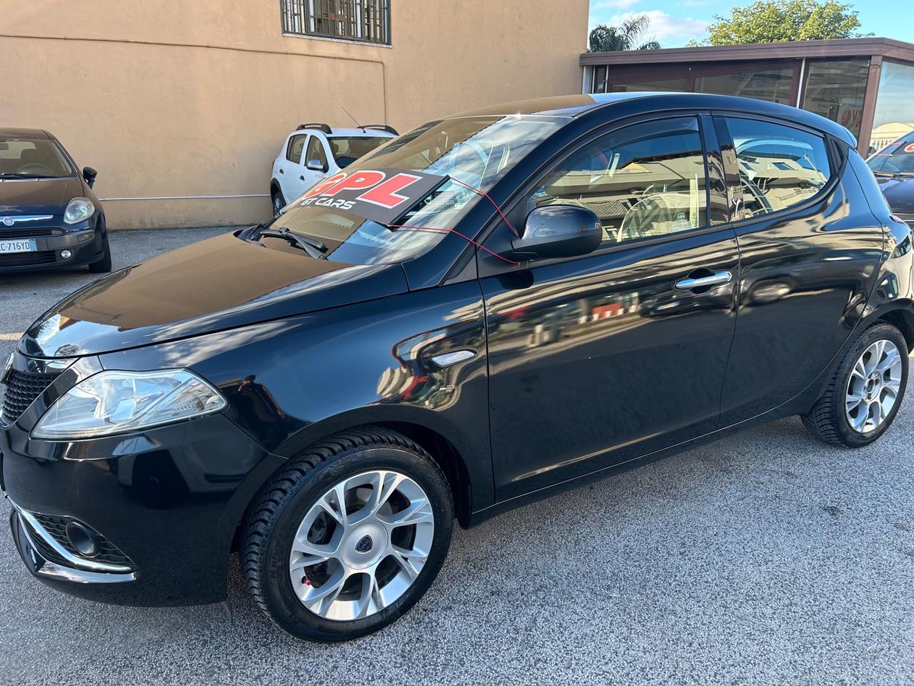Lancia Ypsilon 1.2 69 CV 5 porte GPL Ecochic Gold