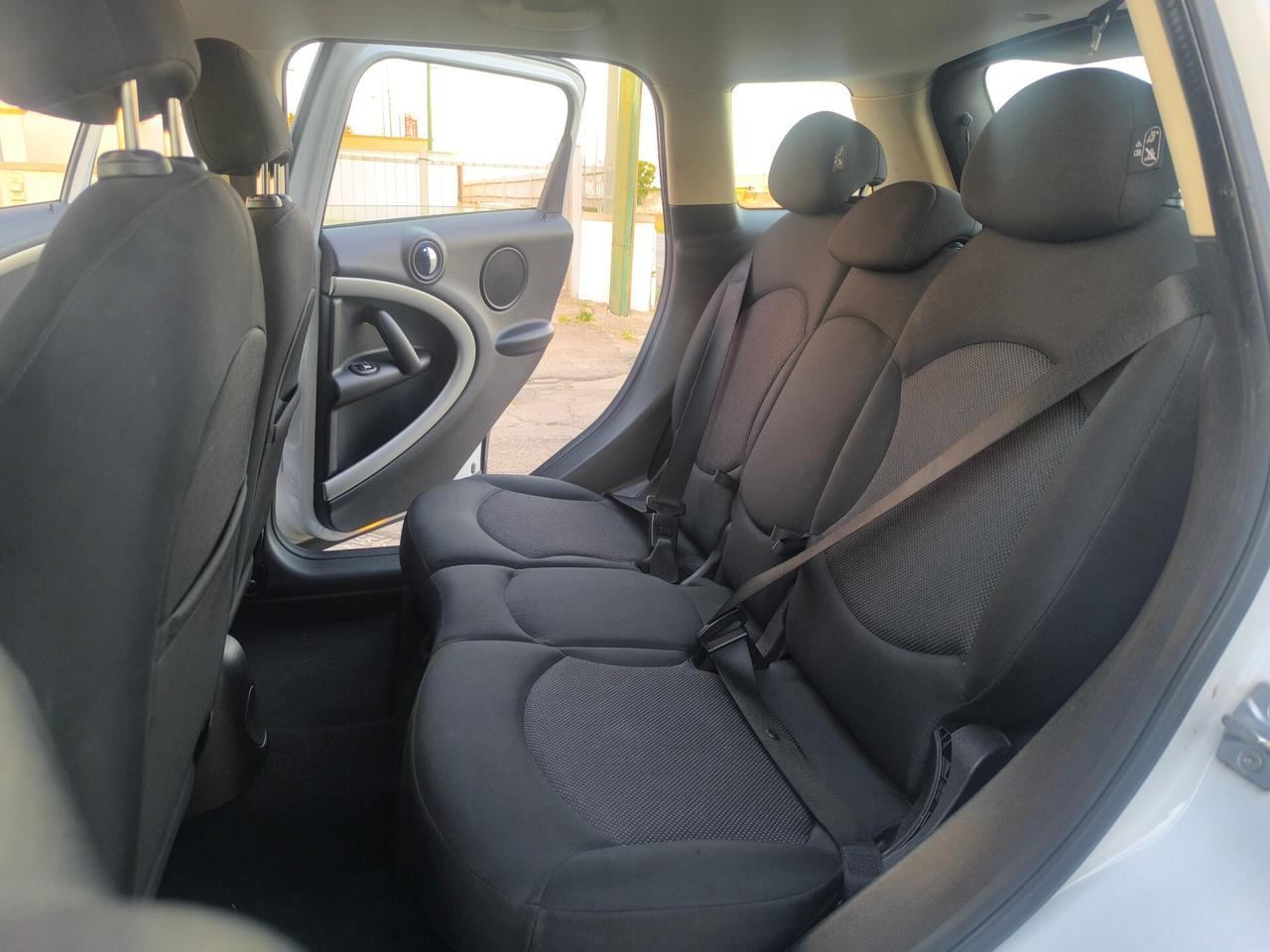 MINI COUNTRYMAN 1.6 DIESEL 90cv 05/2013 BICOLORE