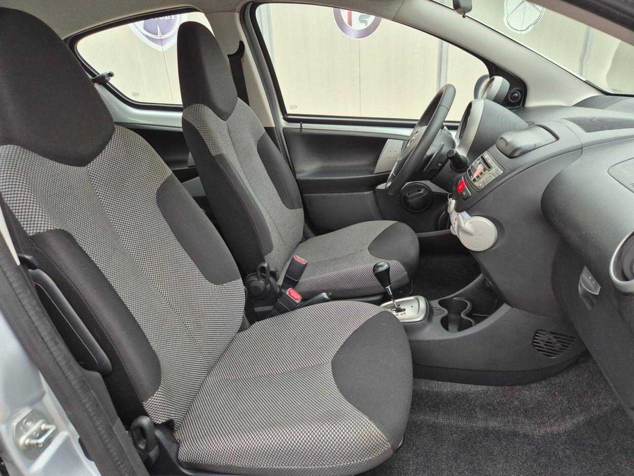 Toyota AYGO 1.0 VVT-i 5 porte AUTOMATICA RESTAYLIN NUOVA FULL