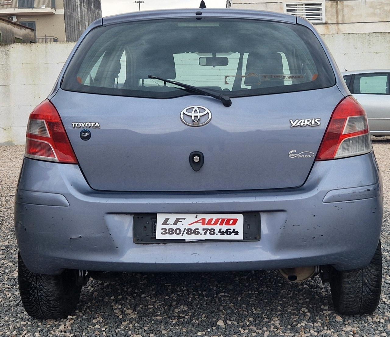 Toyota Yaris 1.0 5 porte Now