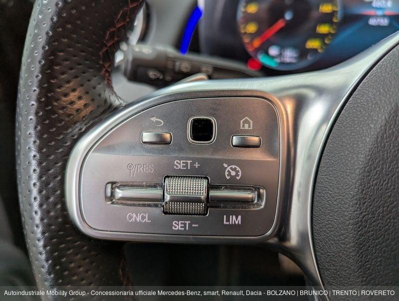 Mercedes-Benz EQB 300 4MATIC AUTOMATIC PREMIUM